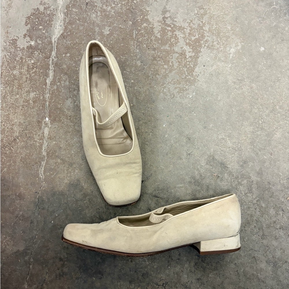 Browns couture Classic Women's Low Heel Ballet Mary Janes‎ in Cream